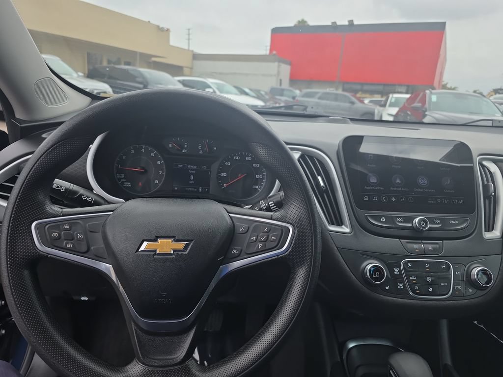 Used 2022 Chevrolet Malibu LT FWD image 13