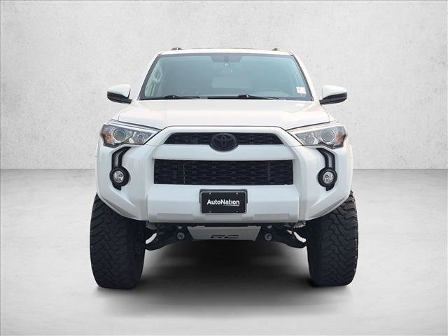 Used 2019 Toyota 4Runner SR5 AWD/4WD image 2