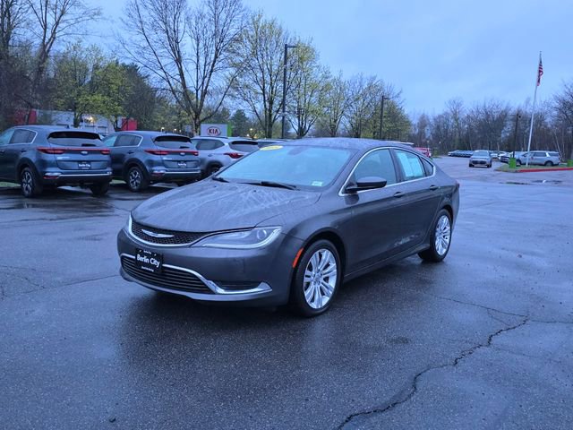 Used 2015 Chrysler 200 Limited w/ Convenience Group FWD image 4