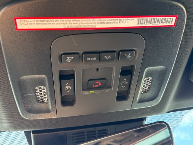 Used 2025 Toyota Camry XSE AWD/4WD image 40
