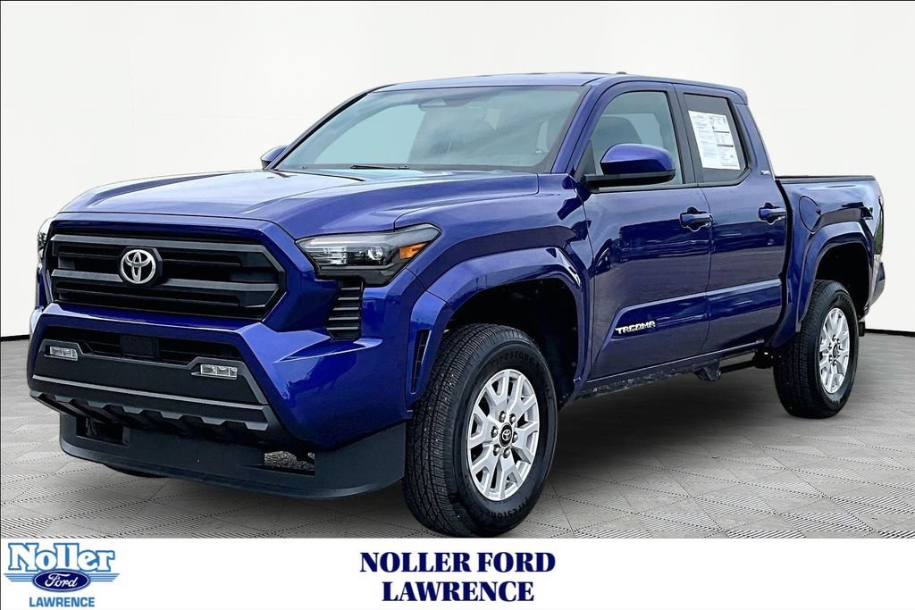 Used 2025 Toyota Tacoma SR5 AWD/4WD image 1
