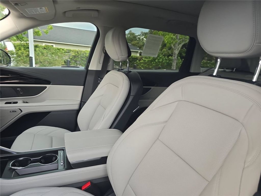 New 2026 Lincoln Nautilus Premier w/ Equipment Group 102A AWD/4WD image 16