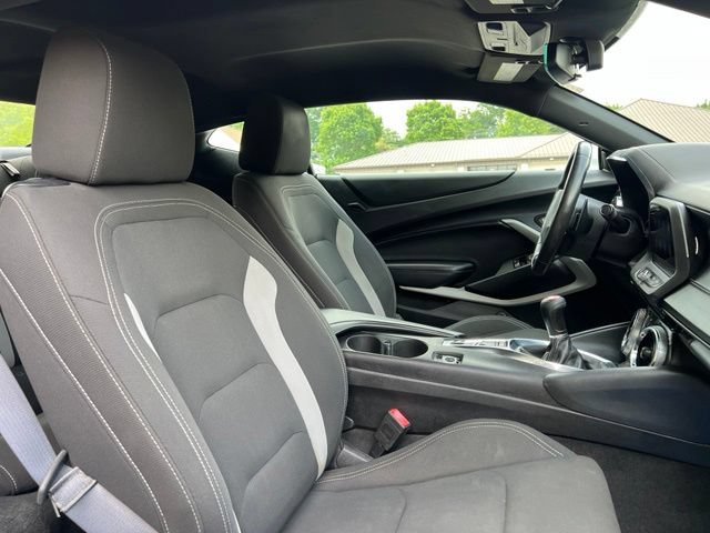 Used 2019 Chevrolet Camaro SS RWD image 17