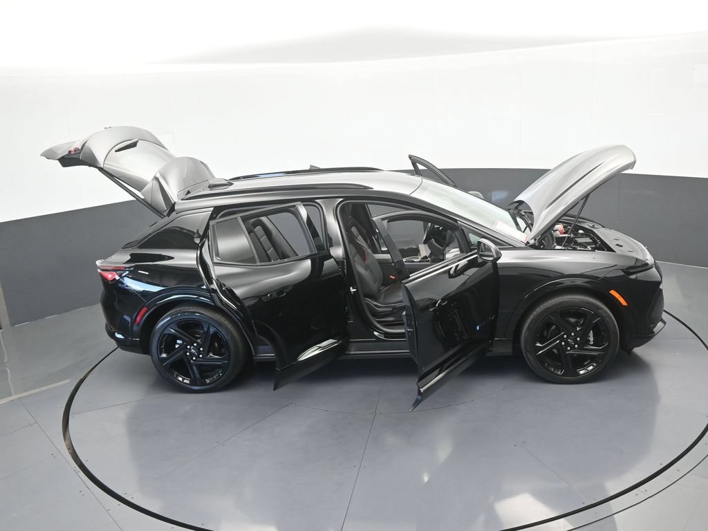 Used 2024 Chevrolet Equinox EV RS FWD image 72