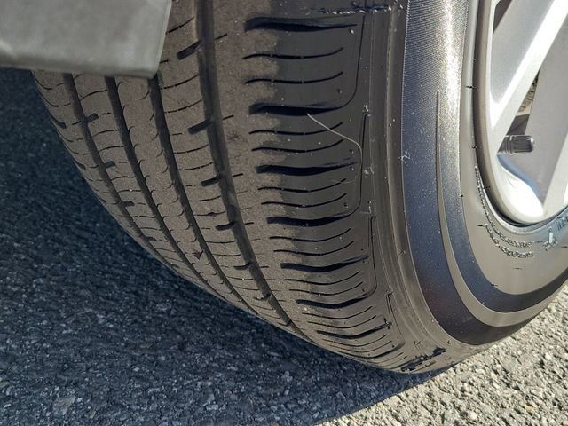 Used 2025 Toyota Camry LE FWD image 30