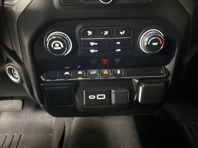 Certified 2022 Chevrolet Silverado 1500 Custom image 17