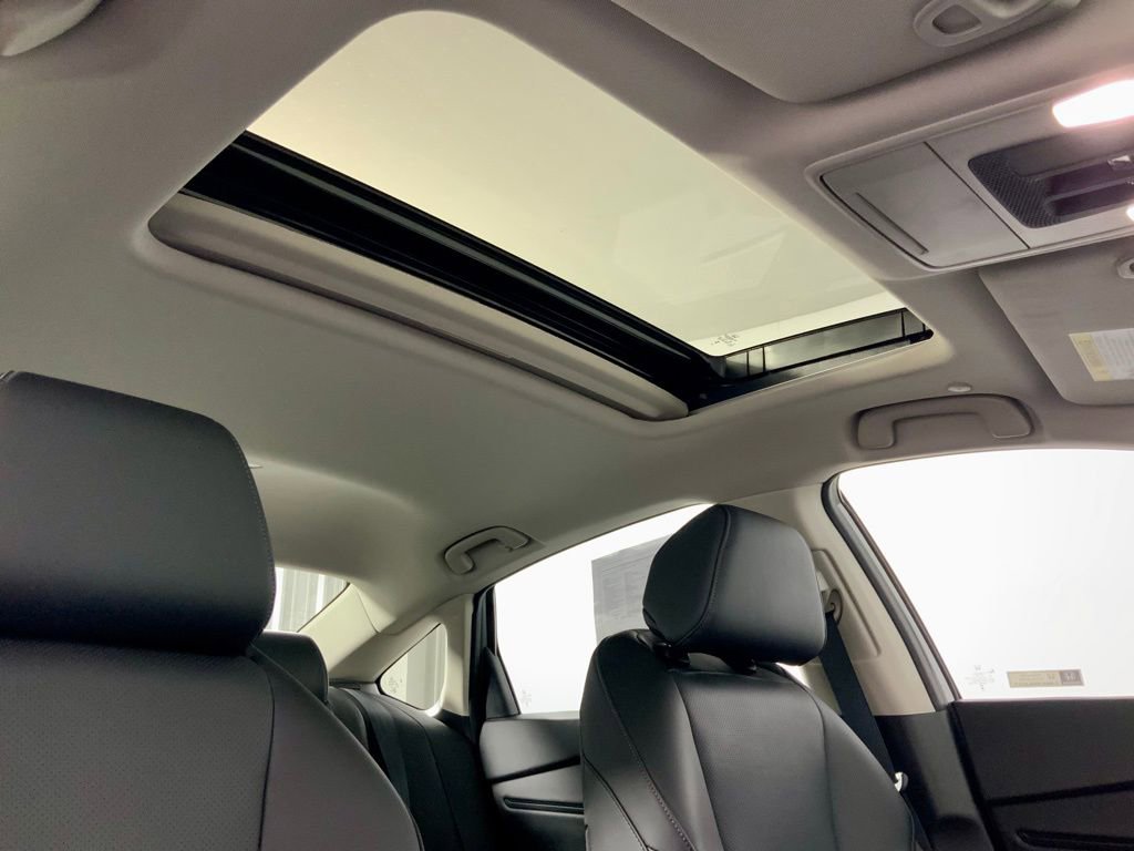 Used 2025 Honda Accord Touring image 2