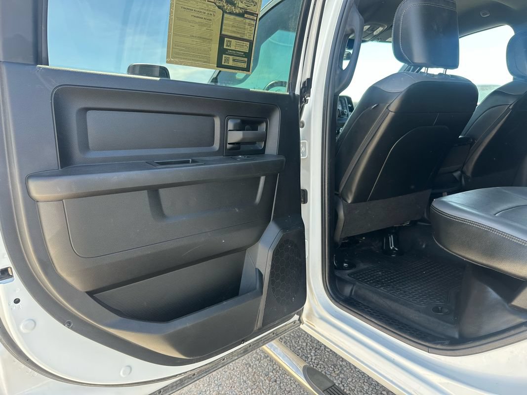 Used 2024 RAM 2500 Tradesman w/ Chrome Appearance Group AWD/4WD image 26
