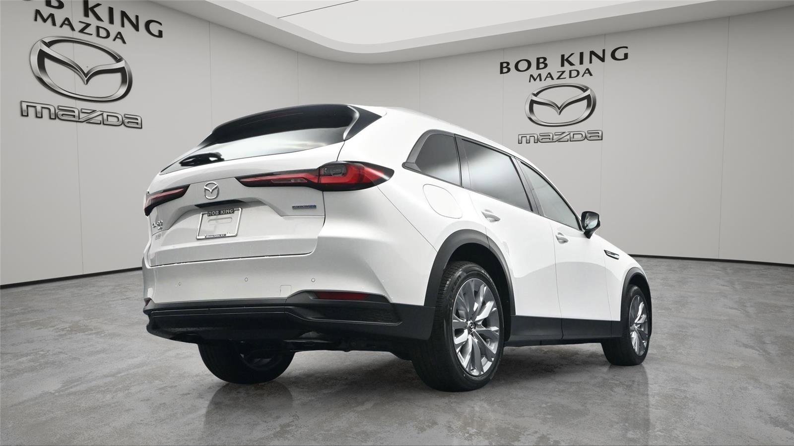 New 2026 MAZDA CX-90 Plug-In Hybrid w/ Preferred image 14