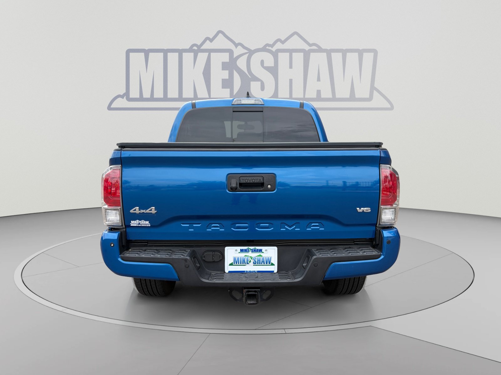Used 2017 Toyota Tacoma Limited w/ Tow Package AWD/4WD image 4