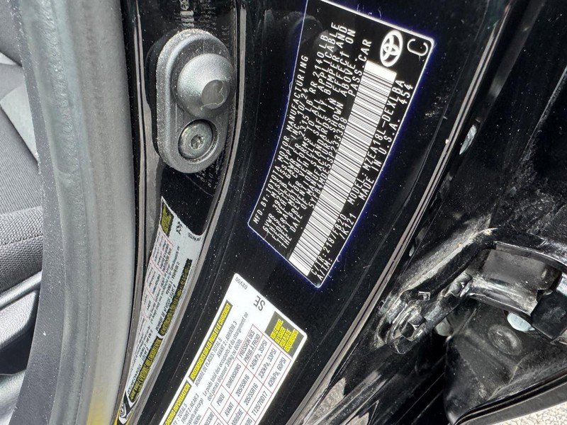 Used 2025 Toyota Corolla LE image 22