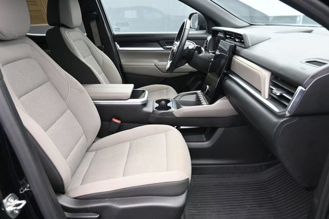 Used 2025 GMC Terrain Elevation AWD/4WD image 35