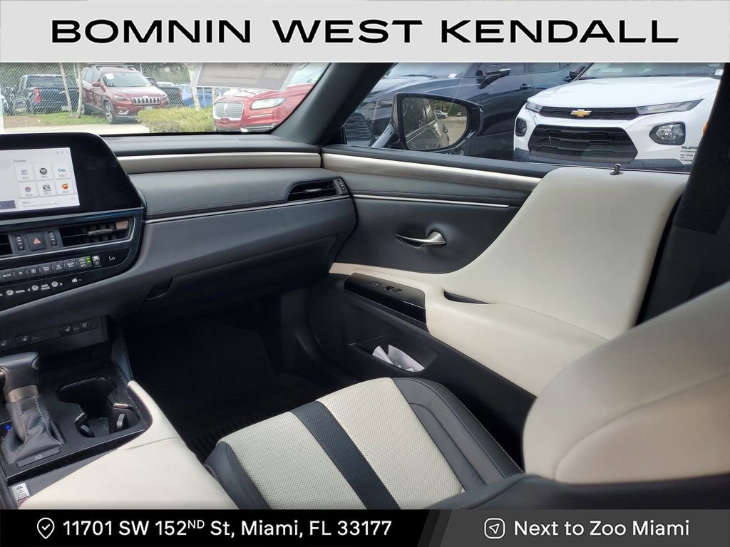 Used 2023 Lexus ES 350 F Sport image 16