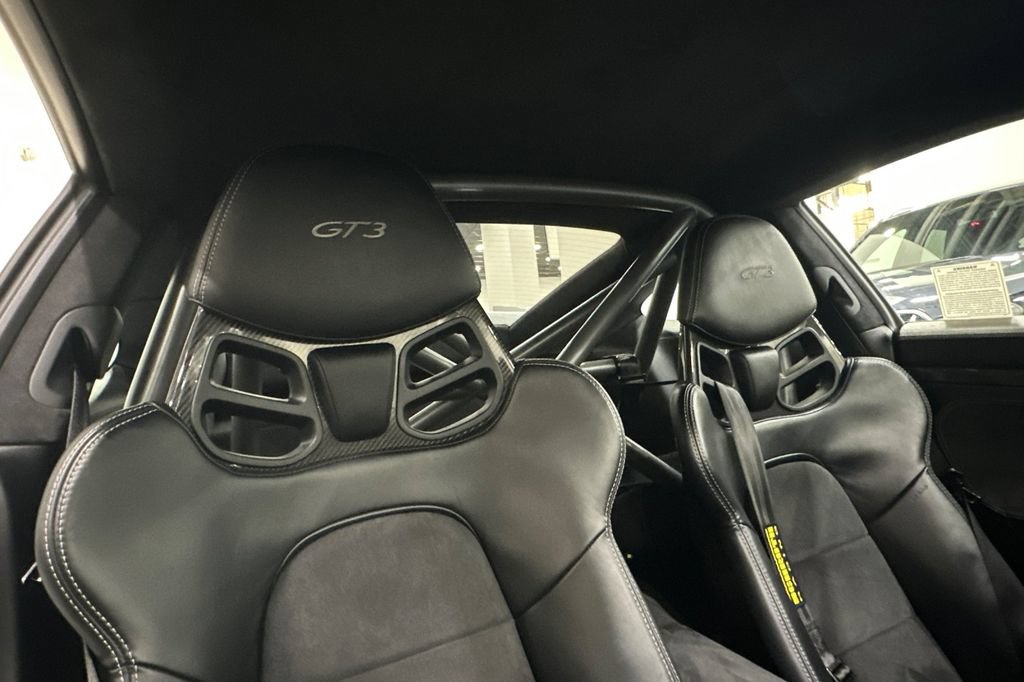 Used 2015 Porsche 911 GT3 RWD image 17