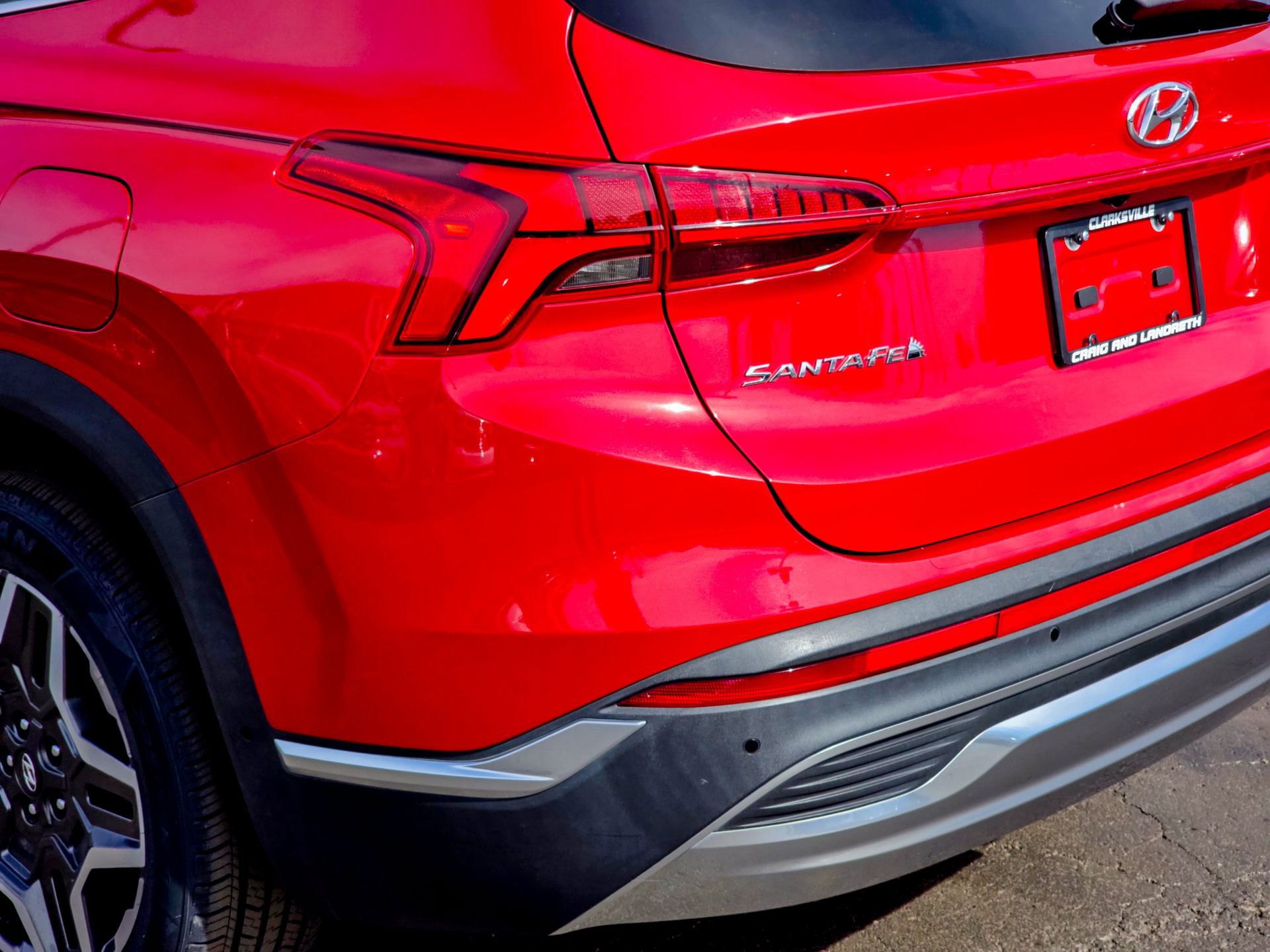 Used 2023 Hyundai Santa Fe Limited w/ Cargo Package FWD image 15