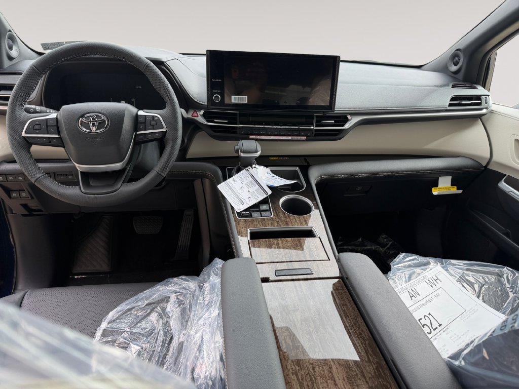 New 2026 Toyota Sienna Limited AWD/4WD image 10