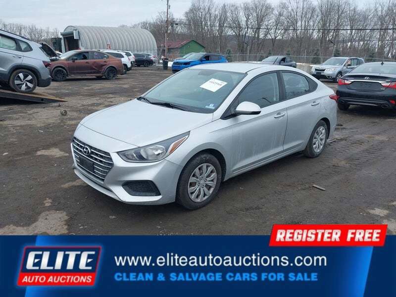Used 2019 Hyundai Accent SE image 3