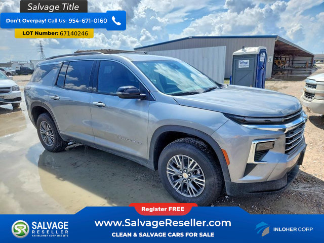Used 2026 Chevrolet Traverse LT FWD image 5
