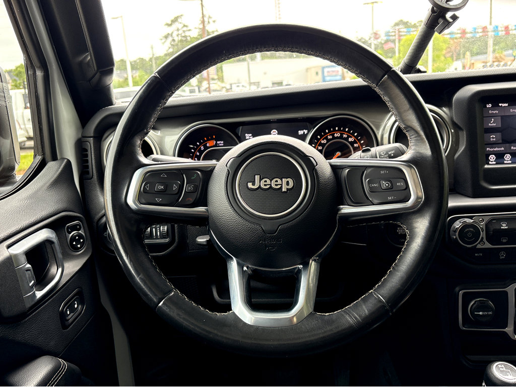 Used 2020 Jeep Wrangler Unlimited Sahara AWD/4WD image 14