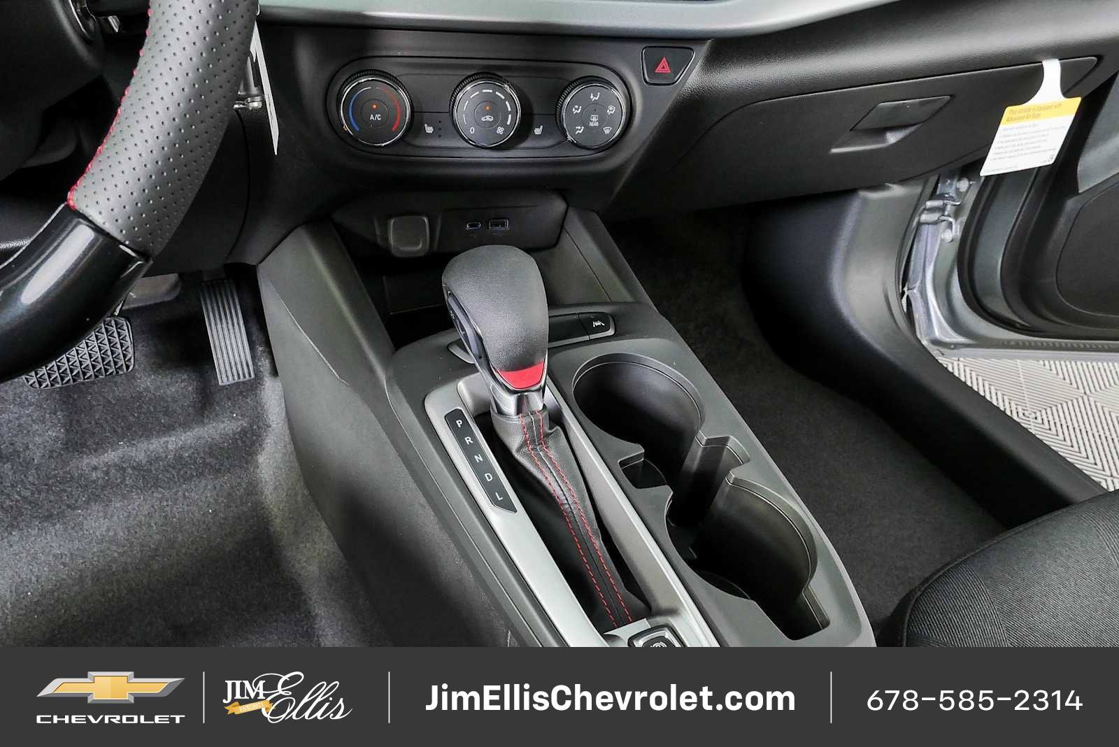 New 2026 Chevrolet Trax RS w/ Sunroof Package FWD image 16