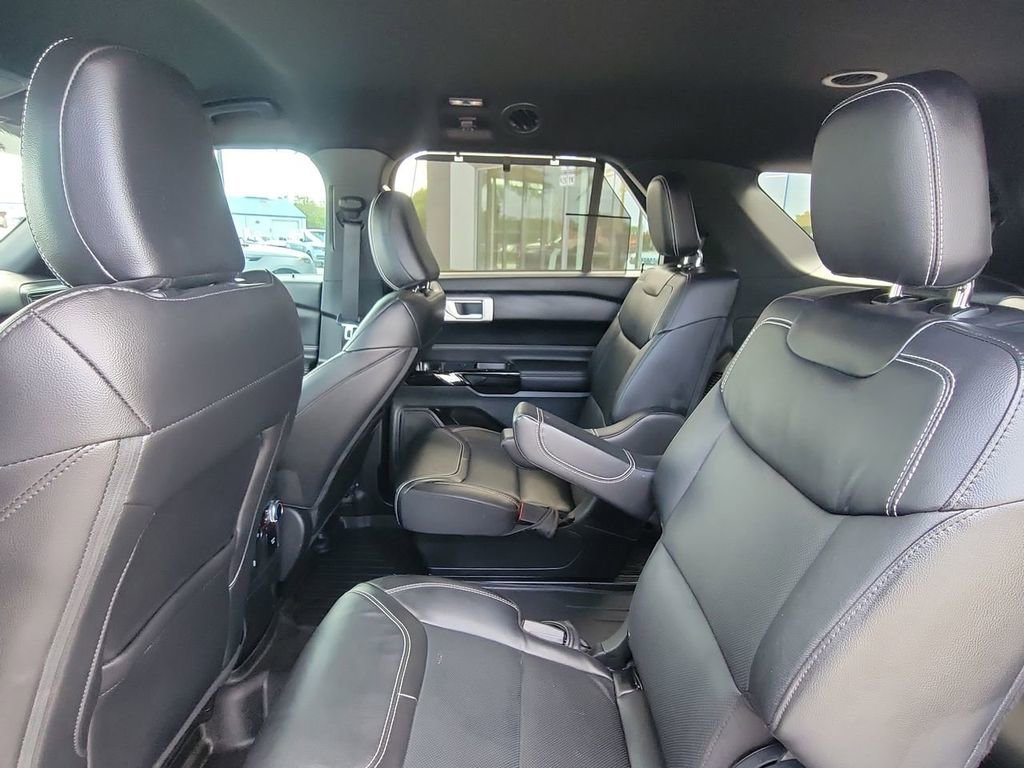 Used 2024 Ford Explorer ST w/ Equipment Group 401A AWD/4WD image 16