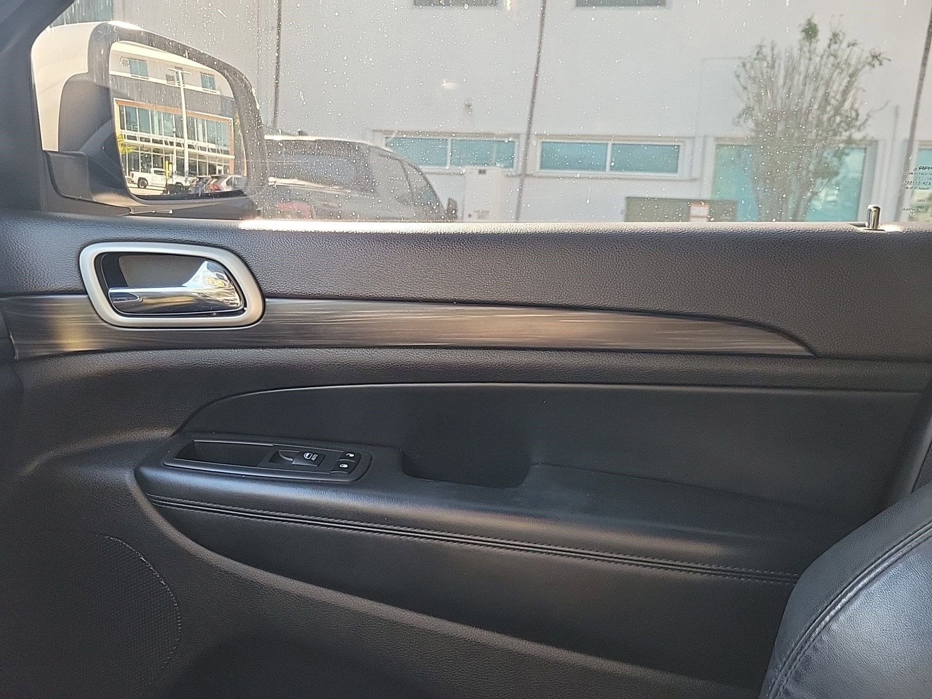 Used 2021 Jeep Grand Cherokee Laredo X image 39