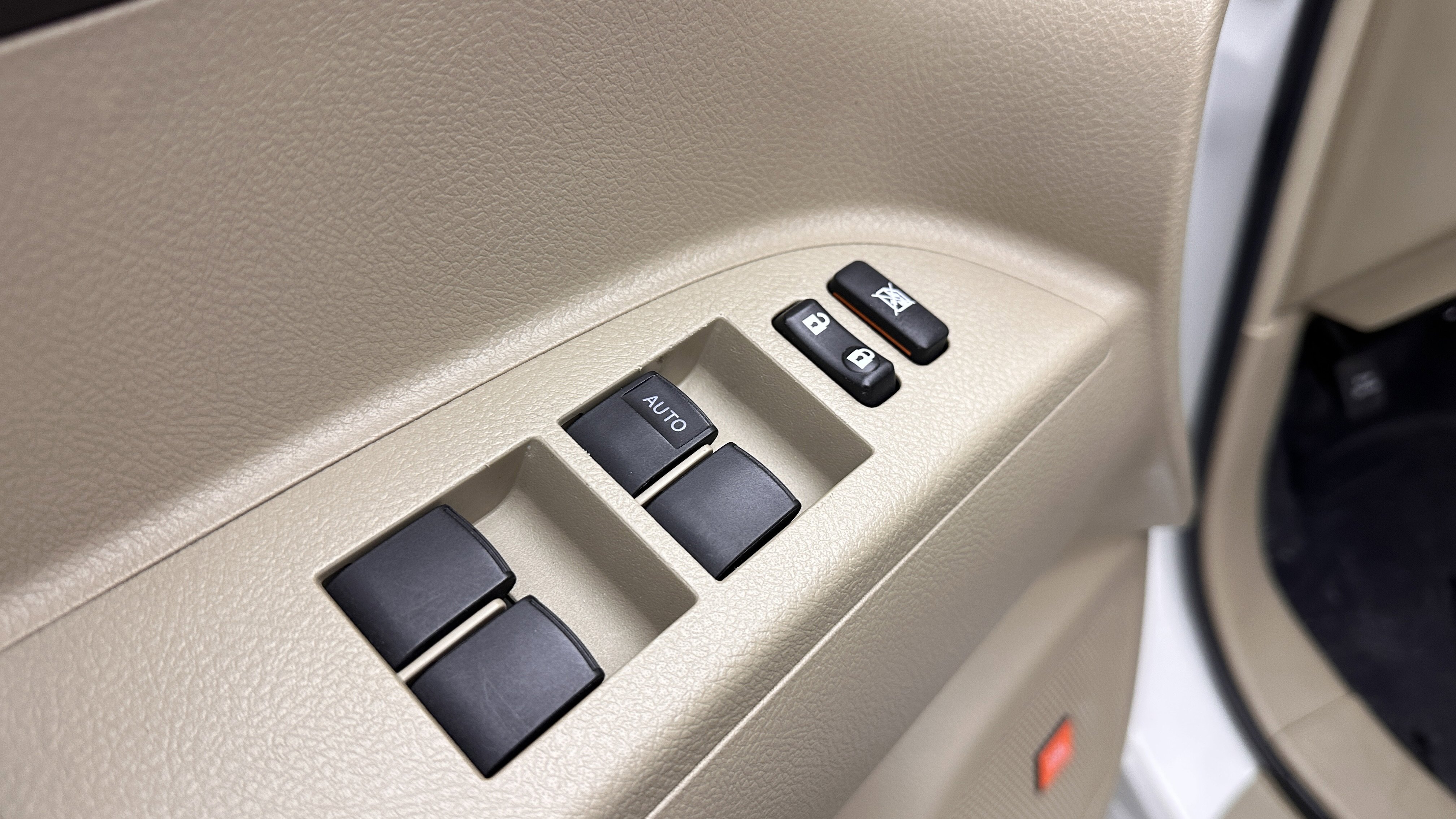 Used 2011 Toyota Highlander Limited image 13