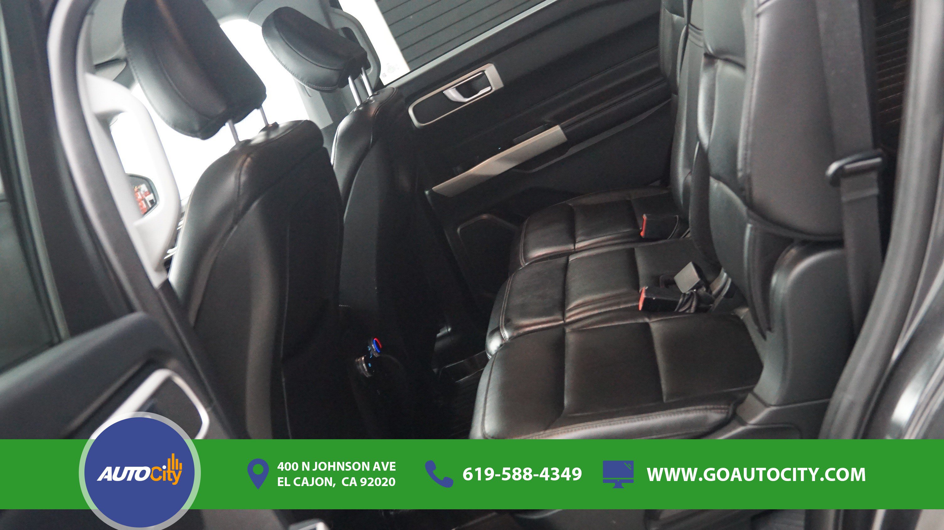Used 2020 Ford Explorer XLT w/ Equipment Group 202A RWD image 14