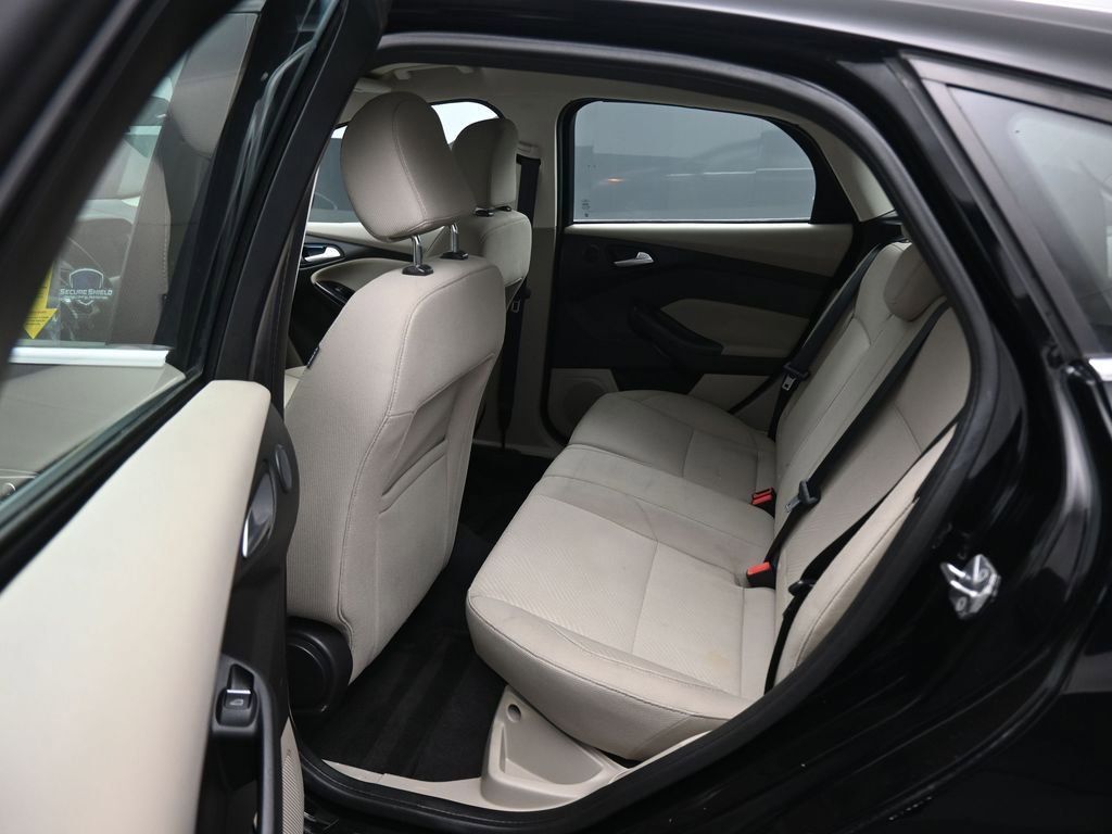 Used 2016 Ford Focus Electric Hatchback image 32