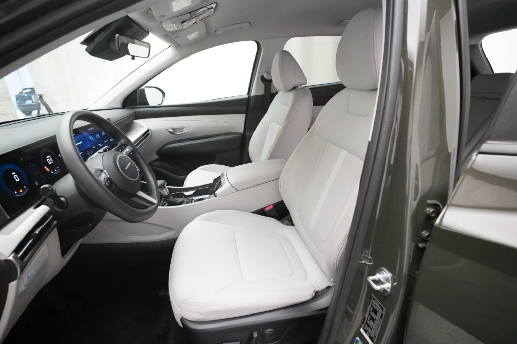 Used 2025 Hyundai Tucson SEL AWD/4WD image 7
