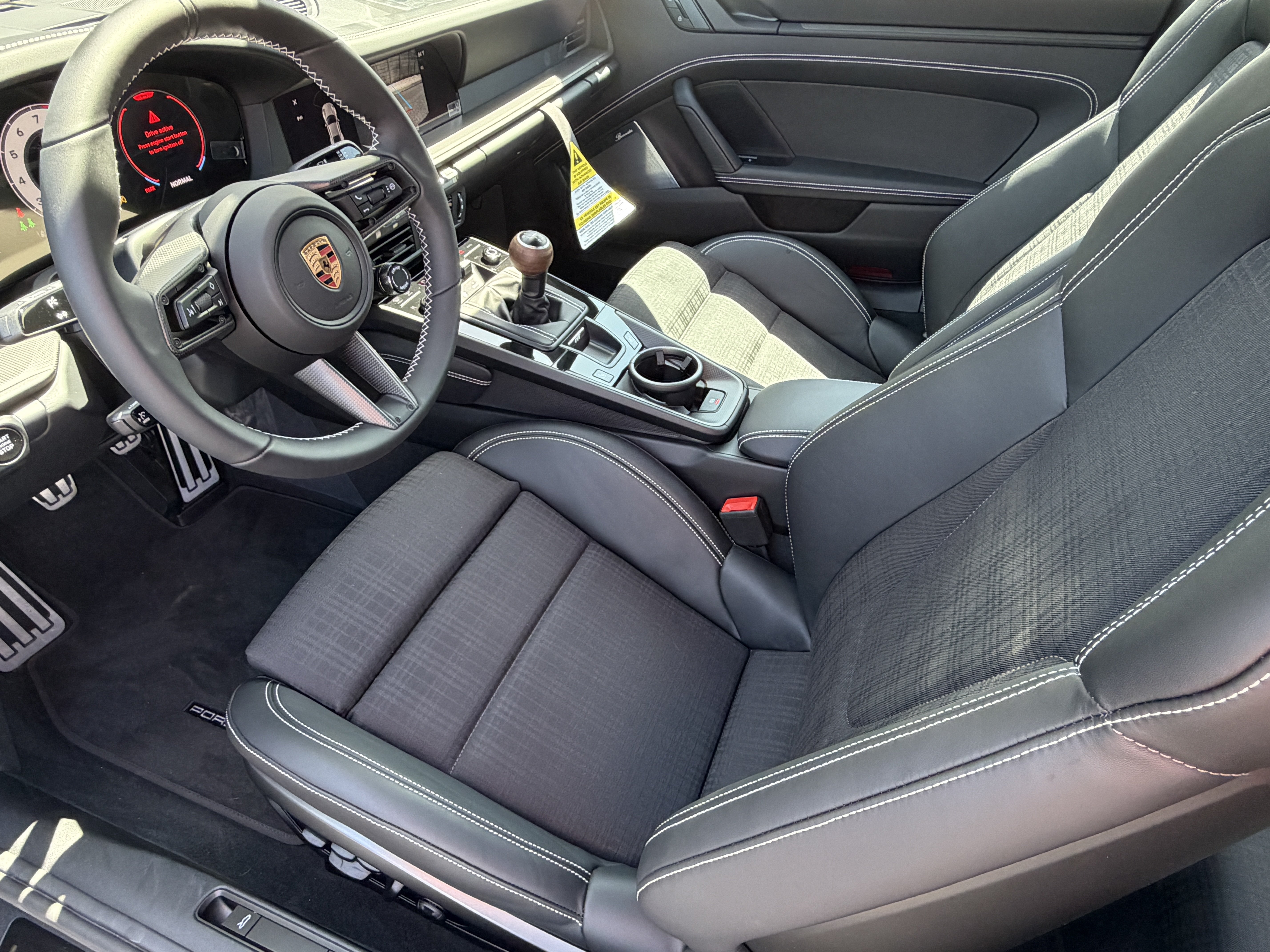 New 2026 Porsche 911 Carrera T RWD image 4