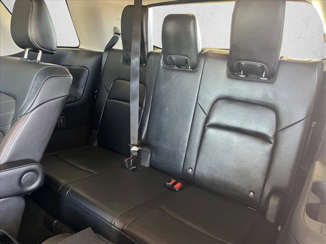 Used 2023 Nissan Pathfinder Platinum image 11