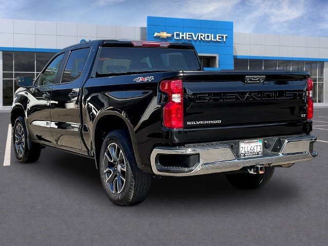 Used 2022 Chevrolet Silverado 1500 LT AWD/4WD image 5