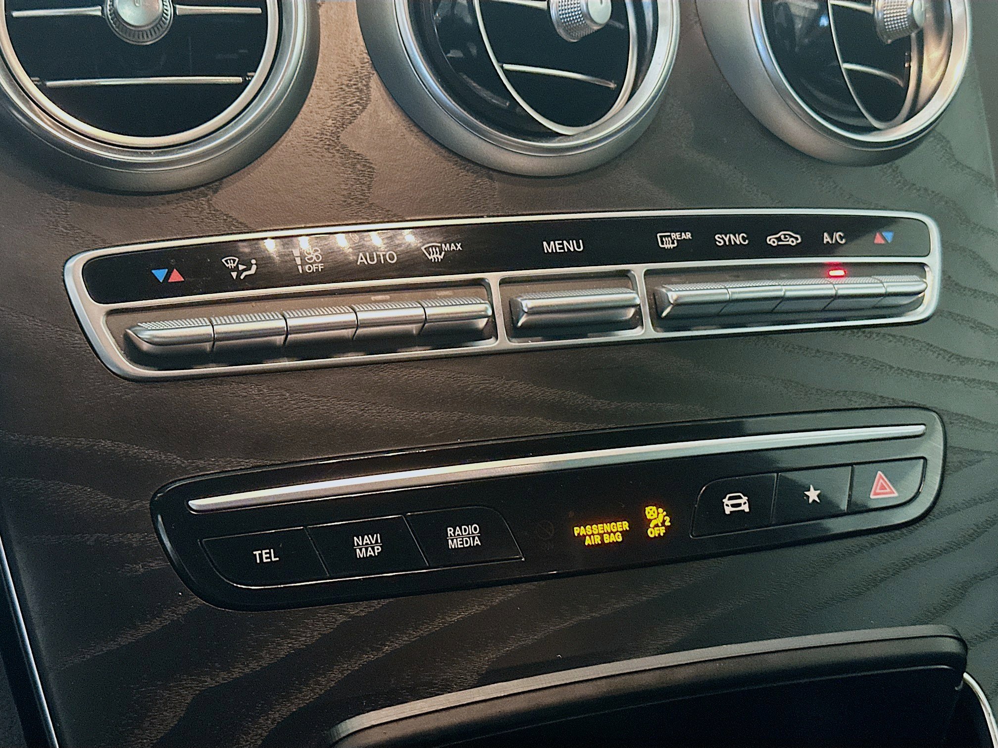 Used 2022 Mercedes-Benz GLC 300 4MATIC image 23