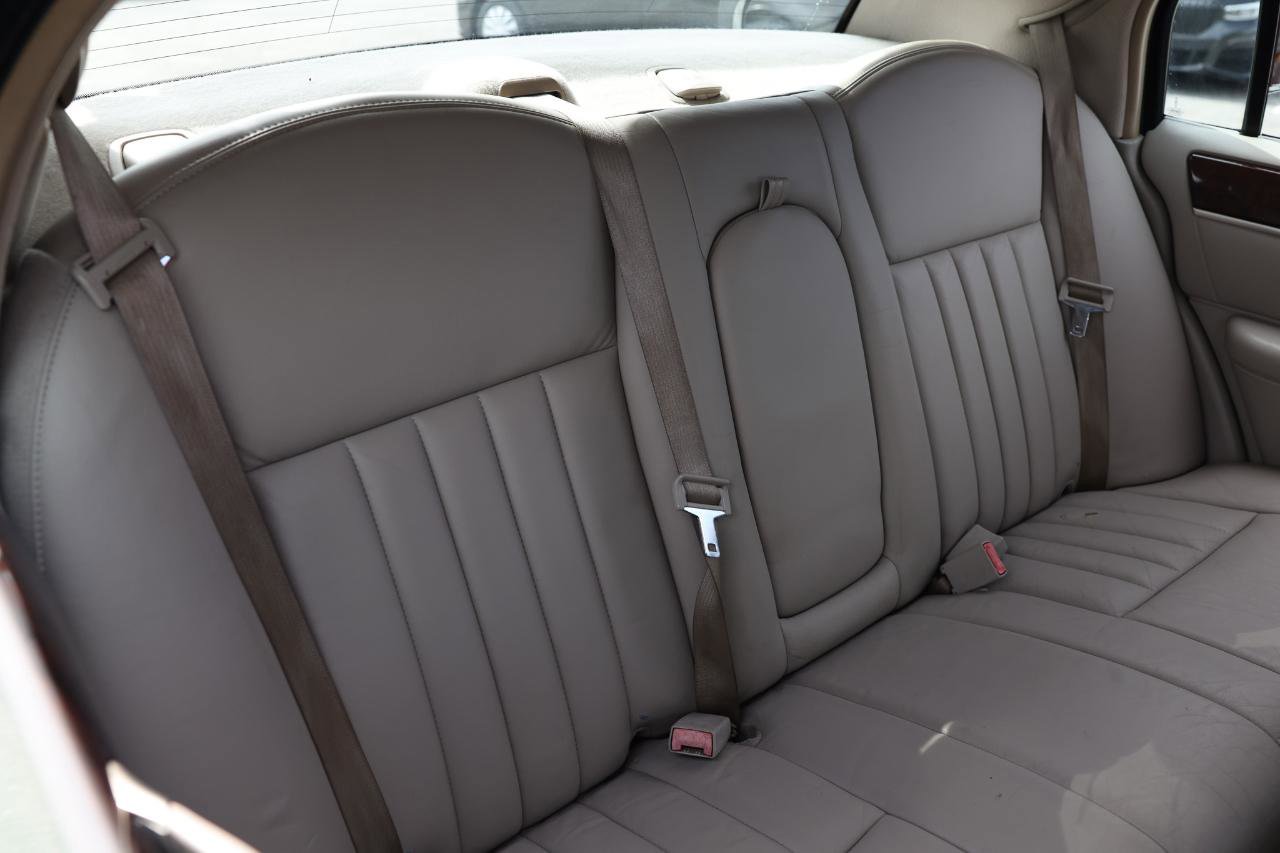 Used 2006 Lincoln Town Car Signature image 14