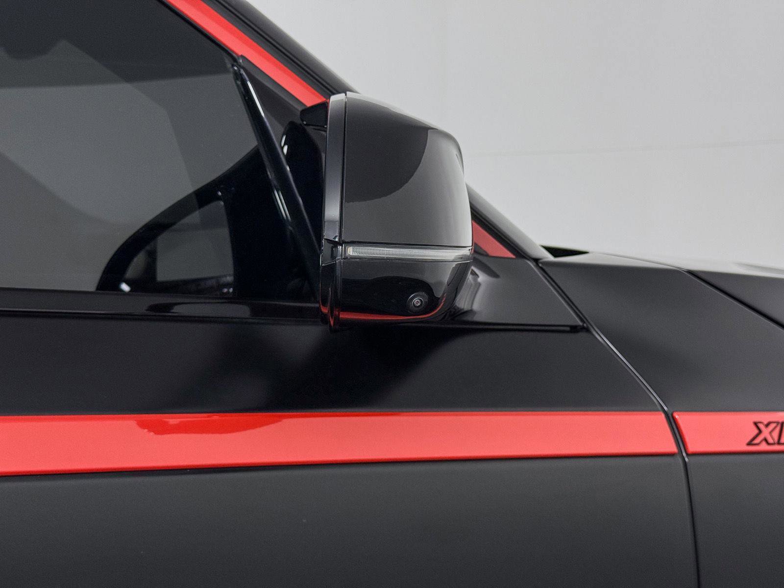 Used 2024 BMW XM Label Red image 10