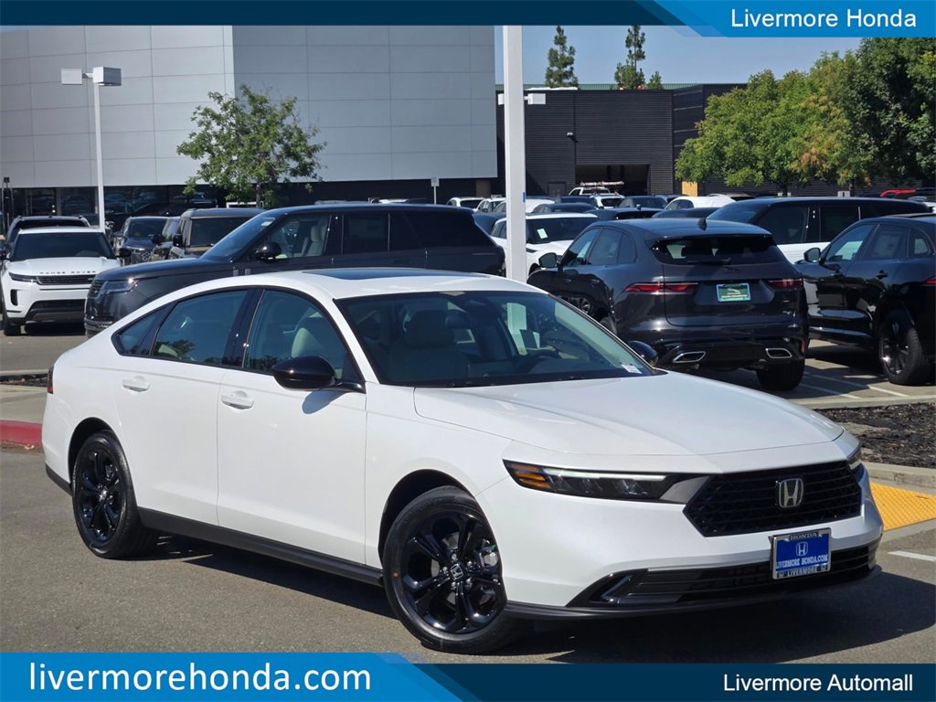 New 2025 Honda Accord SE