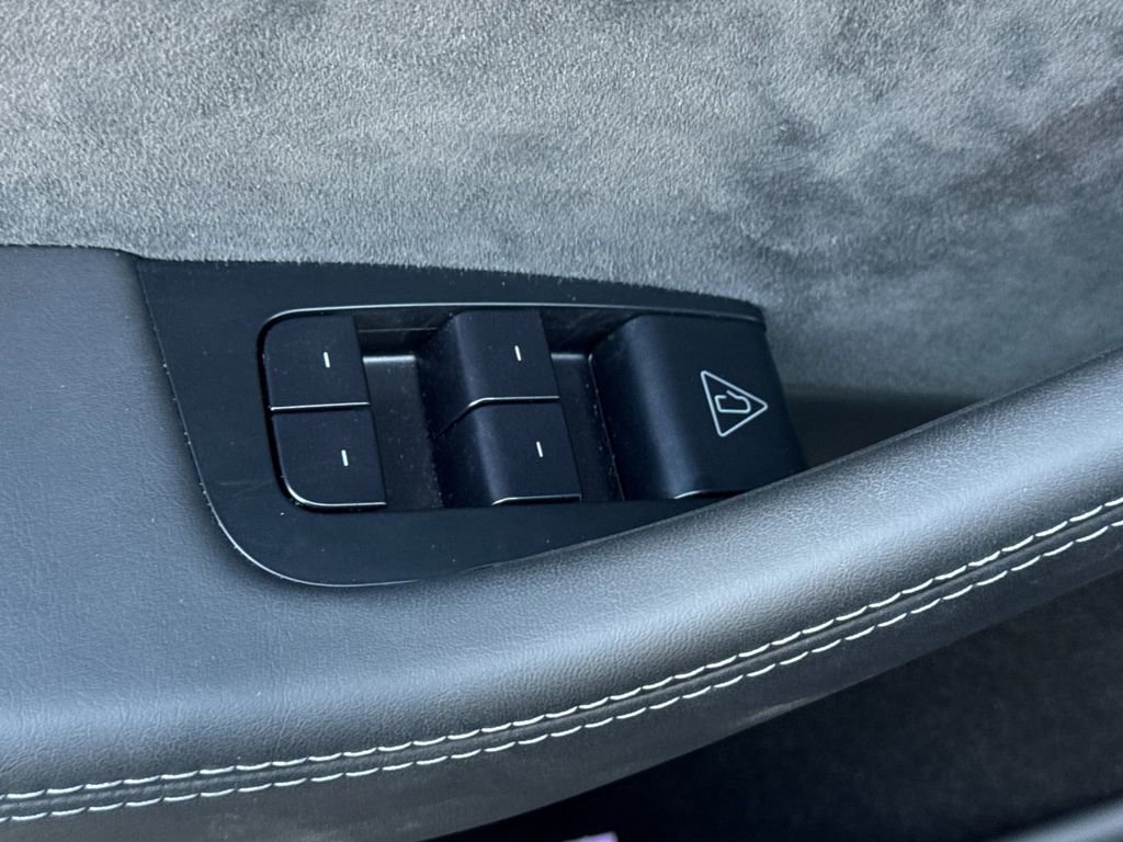 Used 2026 Tesla Model Y AWD image 11
