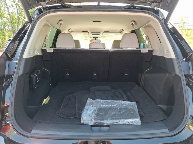 Used 2025 Nissan Rogue SV AWD/4WD image 28