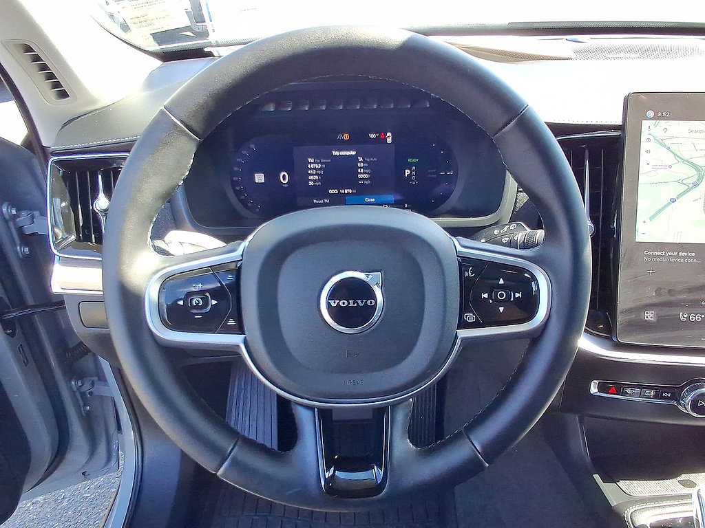 Used 2025 Volvo XC90 T8 Plus w/ Protection Package Premier AWD/4WD image 22