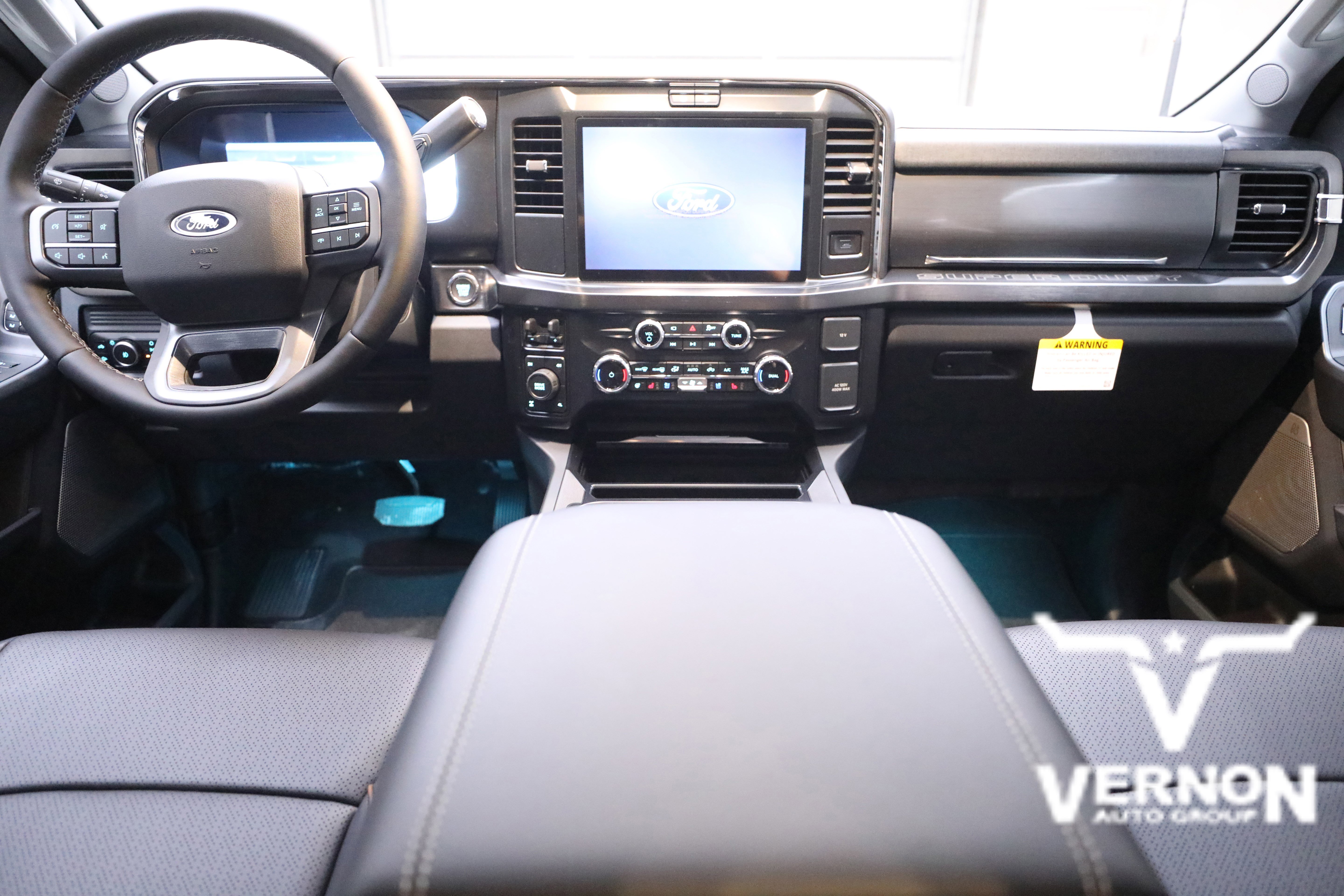 New 2026 Ford F250 Lariat w/ Chrome Package image 13