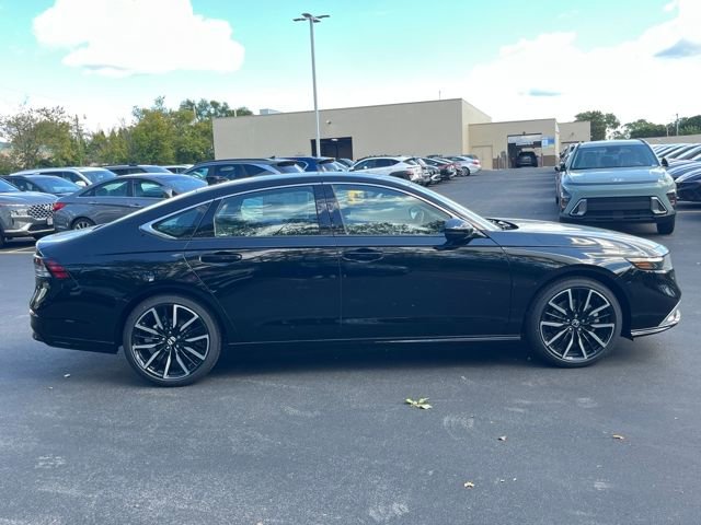 New 2025 Honda Accord Touring image 6