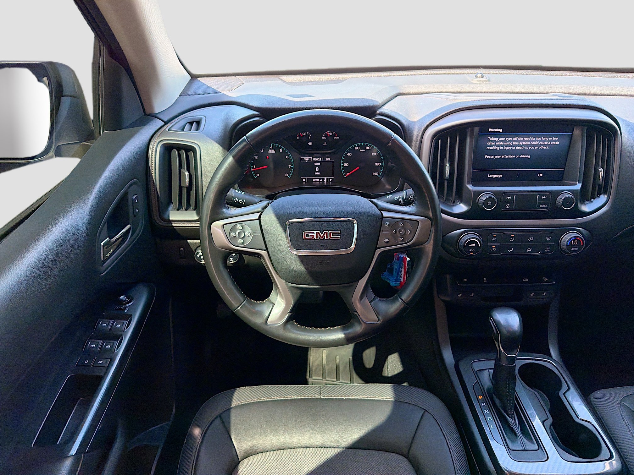 Used 2022 GMC Canyon AT4 w/ Trailering Package image 17