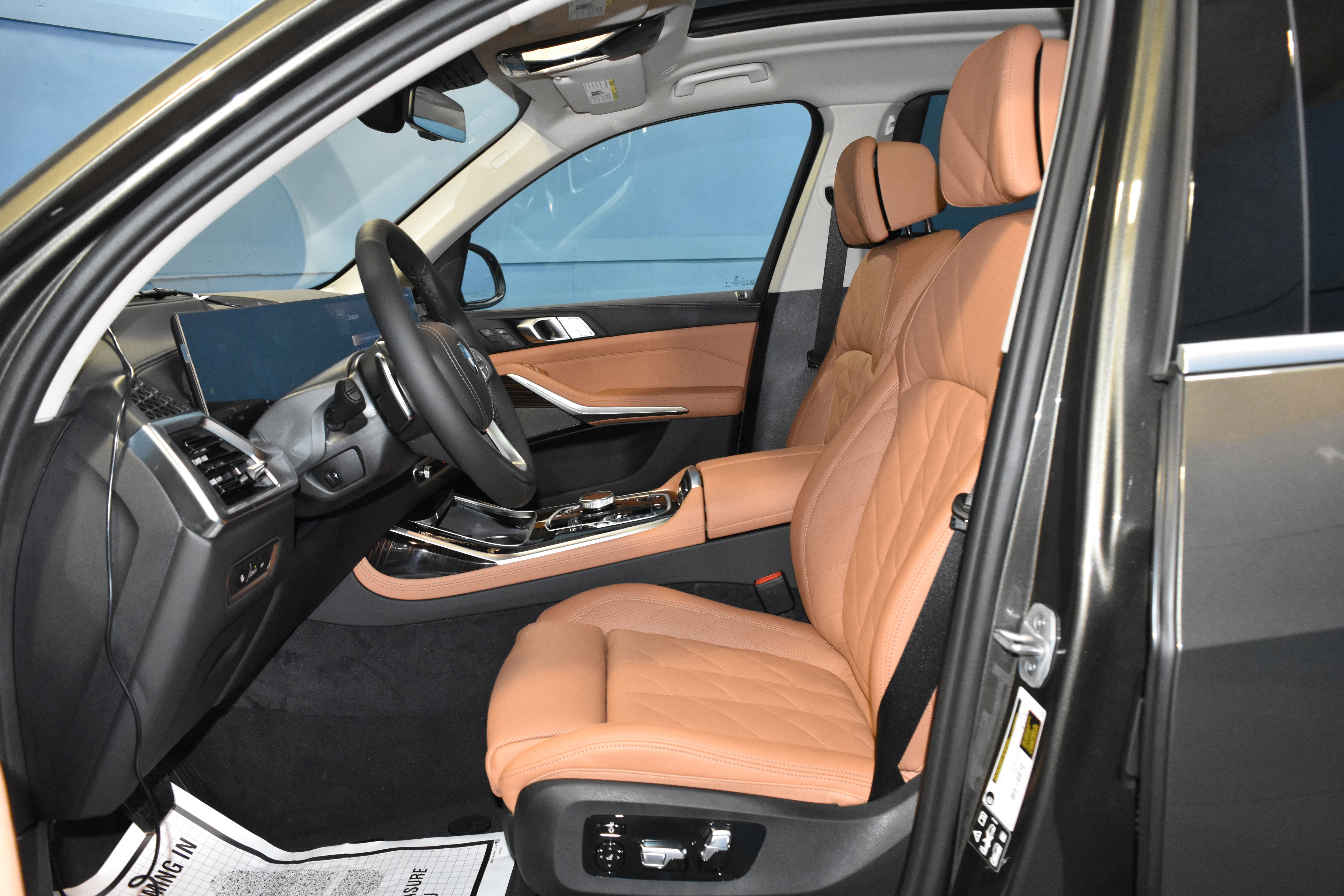 New 2026 BMW X7 xDrive40i w/ Executive Package image 7