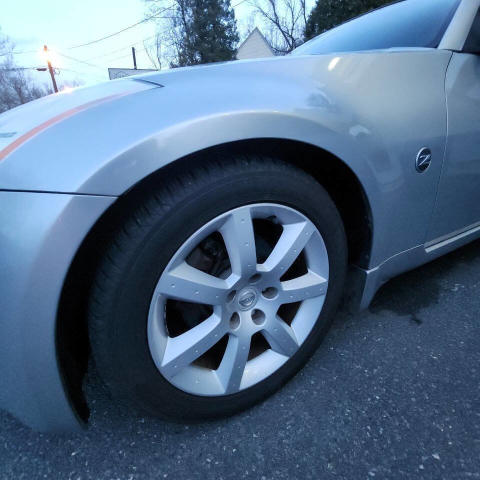 Used 2003 Nissan 350Z Enthusiast image 16