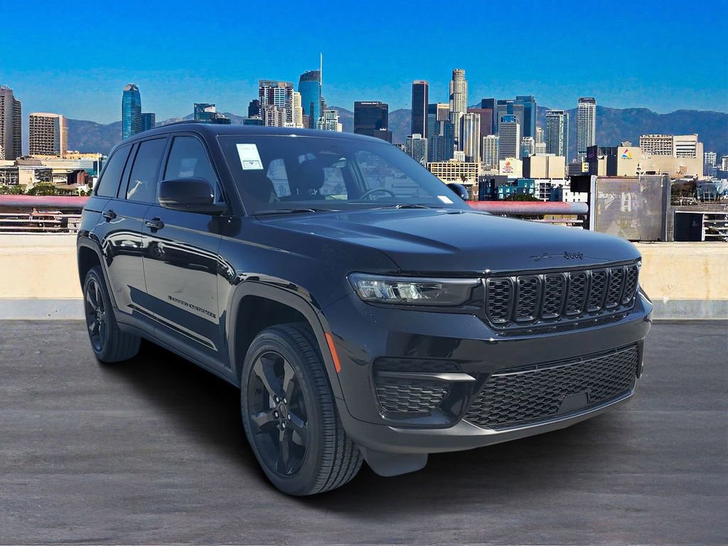 New 2025 Jeep Grand Cherokee Altitude image 3