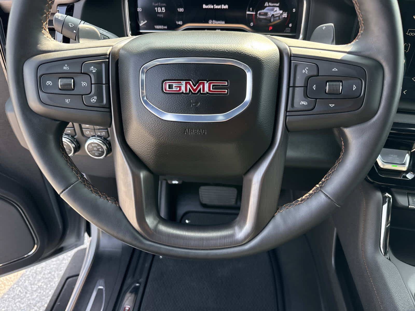 Used 2025 GMC Sierra 1500 AT4 w/ AT4 Premium Package AWD/4WD image 18