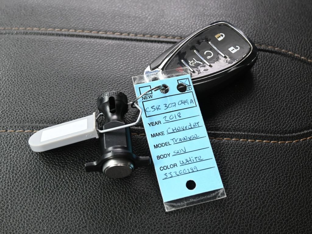 Used 2018 Chevrolet Traverse LT image 25