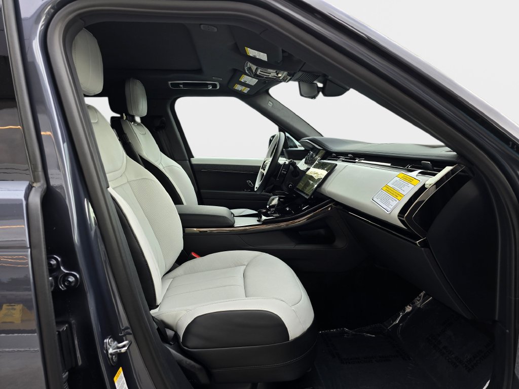 New 2027 Land Rover Range Rover Sport Dynamic SE AWD/4WD image 10