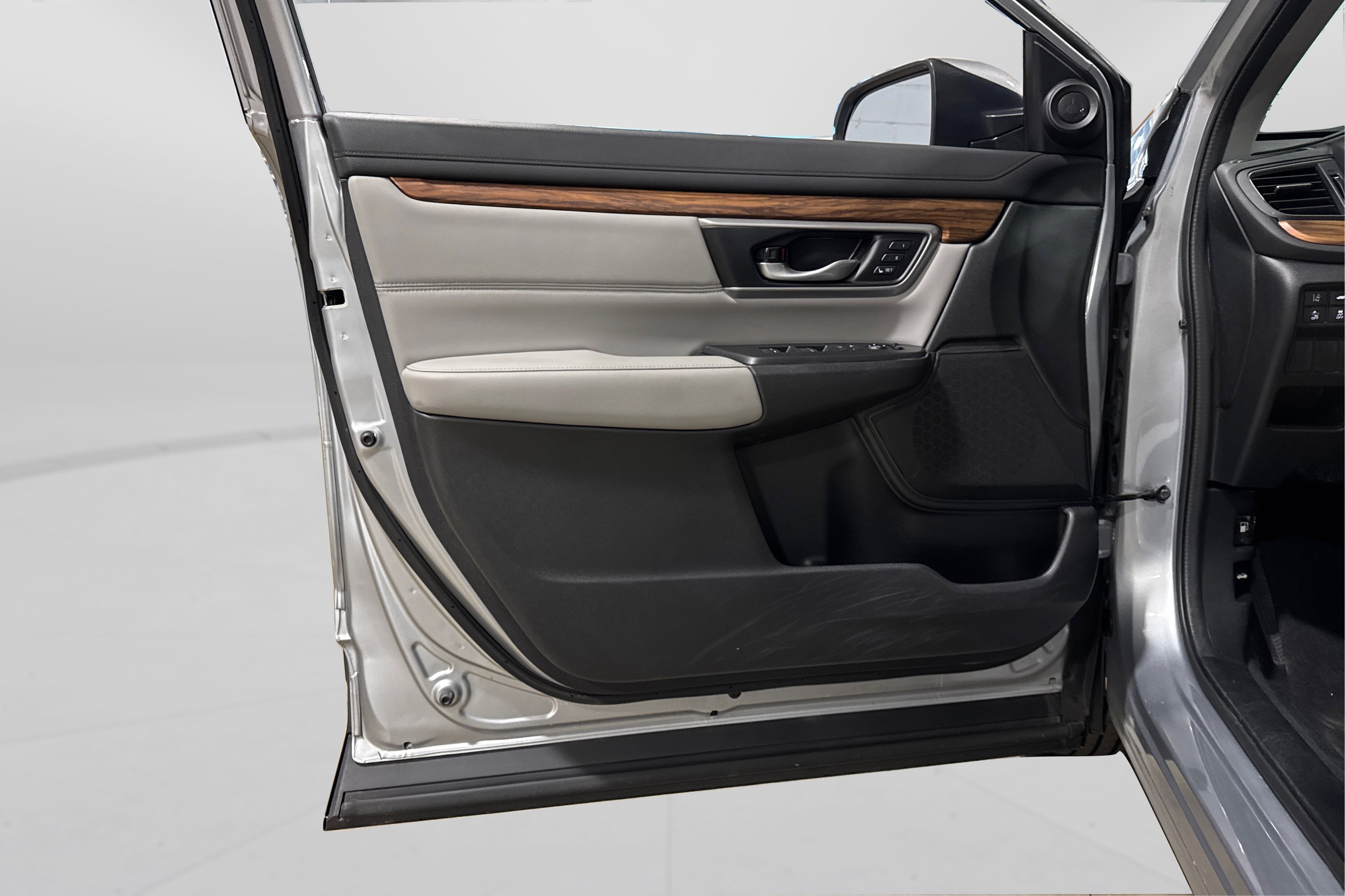 Used 2022 Honda CR-V EX-L image 15